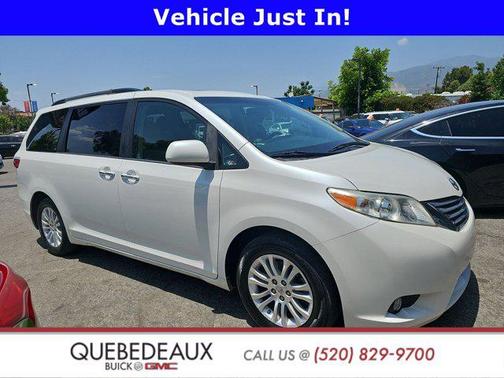 2016 Toyota Sienna XLE