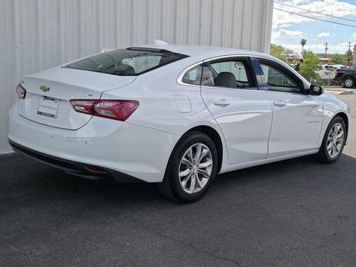 2021 Chevrolet Malibu FWD LT