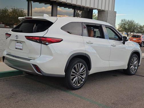 2021 Toyota Highlander Platinum