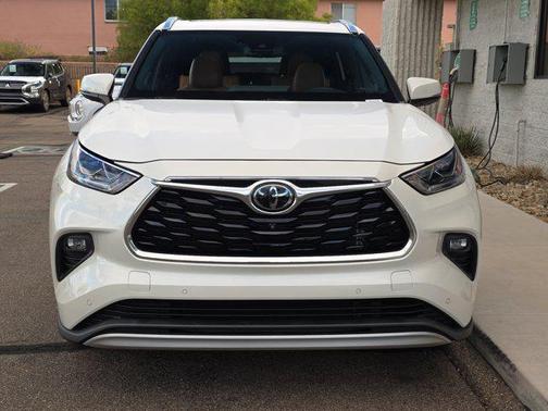 2021 Toyota Highlander Platinum