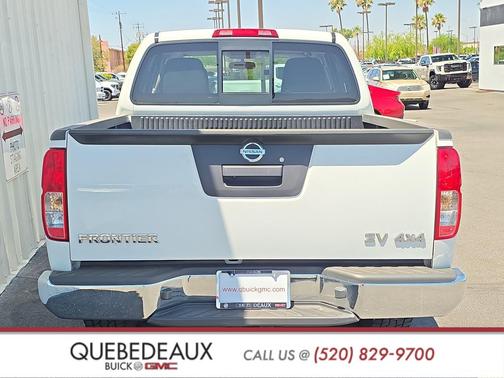 Glacier White 2018 Nissan Frontier SV