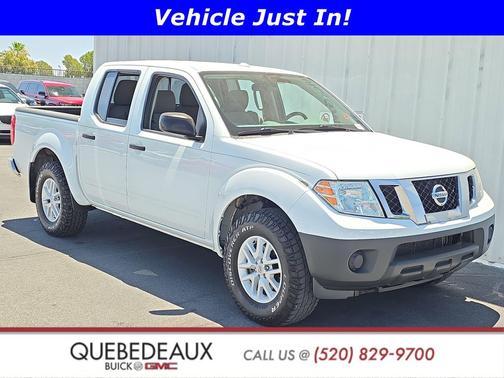 Glacier White 2018 Nissan Frontier SV