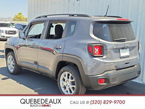 Graphite Gray 2022 Jeep Renegade Latitude