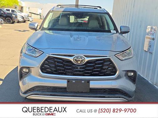 Magnetic Gray Metallic 2020 Toyota Highlander Platinum