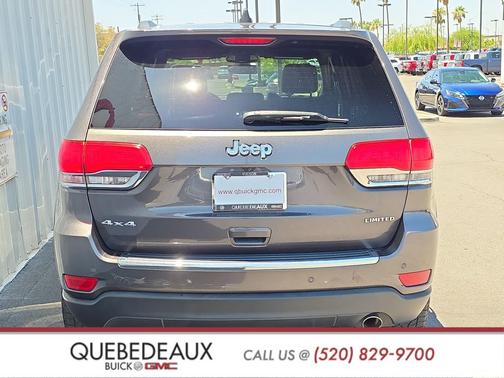 Granite Crystal Metallic Clearcoat 2017 Jeep Grand Cherokee Limited
