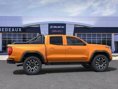 2025 GMC Canyon Base