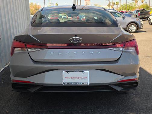 2021 Hyundai ELANTRA SEL