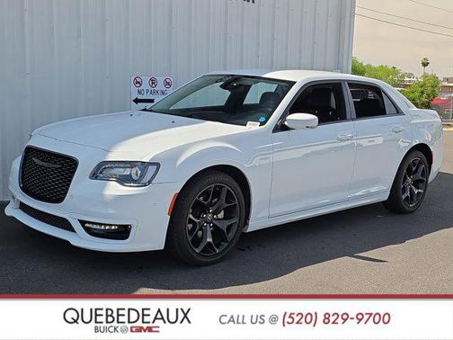 Bright White Clearcoat 2023 Chrysler 300 Touring