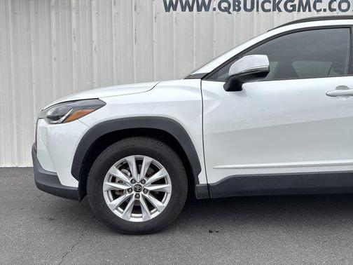 2022 Toyota Corolla Cross LE