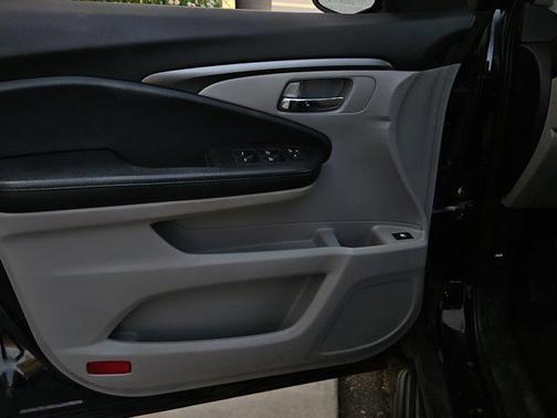 2018 Honda Pilot EX