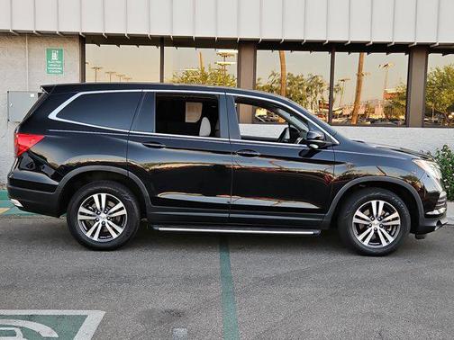 2018 Honda Pilot EX