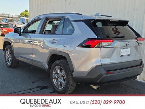 2022 Toyota RAV4 Hybrid XLE