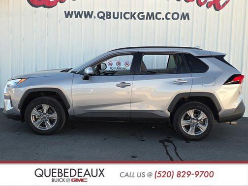 2022 Toyota RAV4 Hybrid XLE