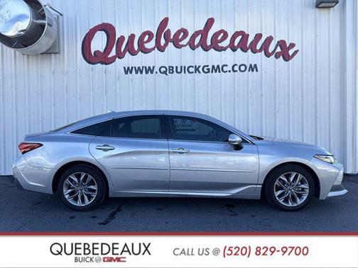 2019 Toyota Avalon XLE