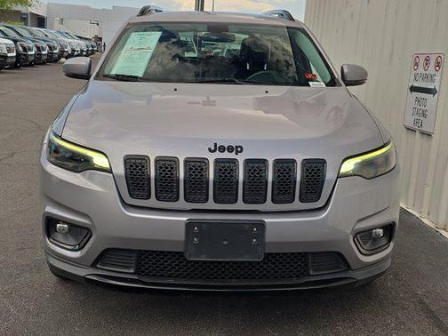 2020 Jeep Cherokee Altitude