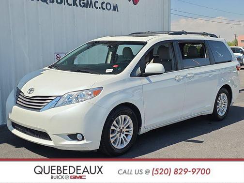 Blizzard Pearl 2015 Toyota Sienna XLE