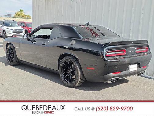 Pitch Black Clearcoat 2022 Dodge Challenger R/T