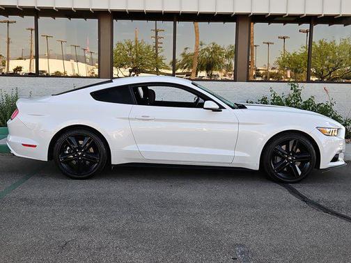 2017 Ford Mustang EcoBoost