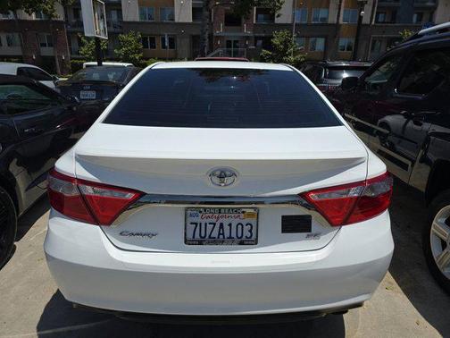 2017 Toyota Camry SE