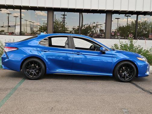 2018 Toyota Camry SE