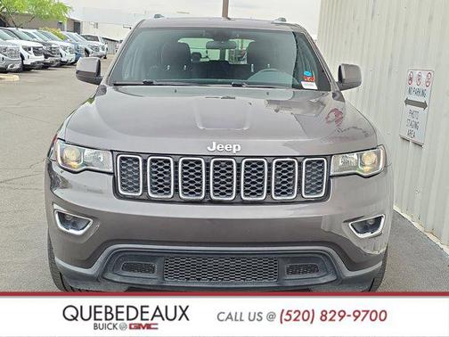 Granite Crystal Metallic Clearcoat 2021 Jeep Grand Cherokee Laredo
