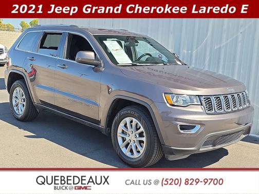 Granite Crystal Metallic Clearcoat 2021 Jeep Grand Cherokee Laredo