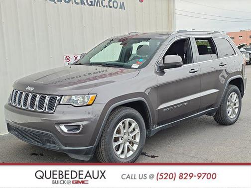 Granite Crystal Metallic Clearcoat 2021 Jeep Grand Cherokee Laredo