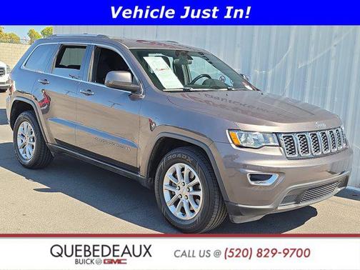 Granite Crystal Metallic Clearcoat 2021 Jeep Grand Cherokee Laredo