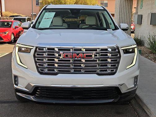 2025 GMC Acadia Denali