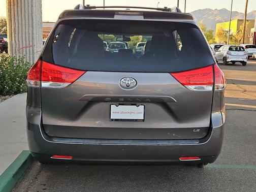 2014 Toyota Sienna LE