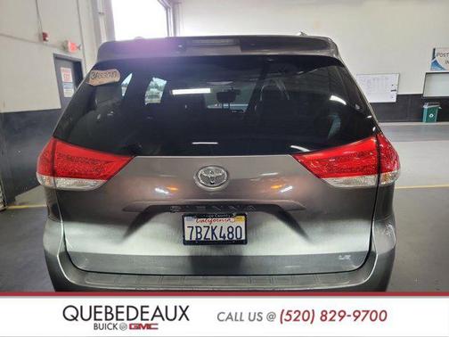 2014 Toyota Sienna LE