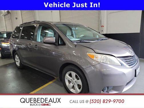 2014 Toyota Sienna LE