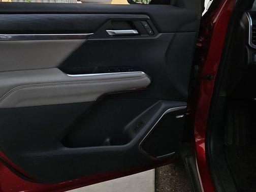 2024 GMC Acadia FWD Elevation