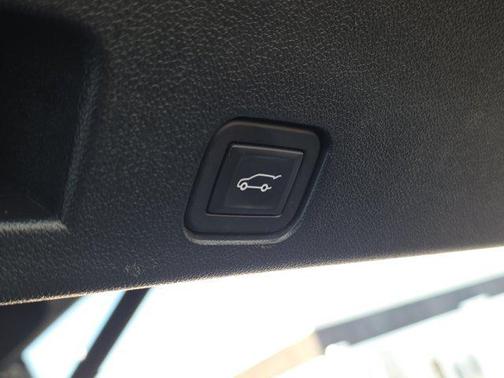 2024 GMC Acadia AWD AT4