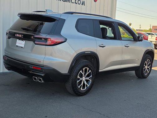 2024 GMC Acadia AWD AT4