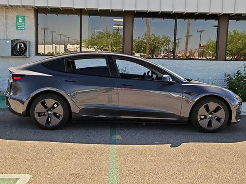 2023 Tesla Model 3 Standard Range
