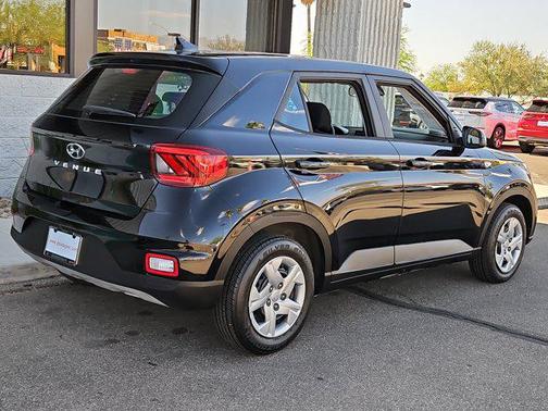 2020 Hyundai VENUE SE