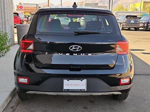 2020 Hyundai VENUE SE