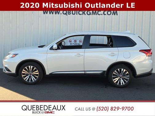 2020 Mitsubishi Outlander SE