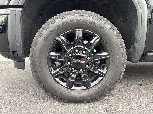 2025 GMC Sierra 2500 AT4