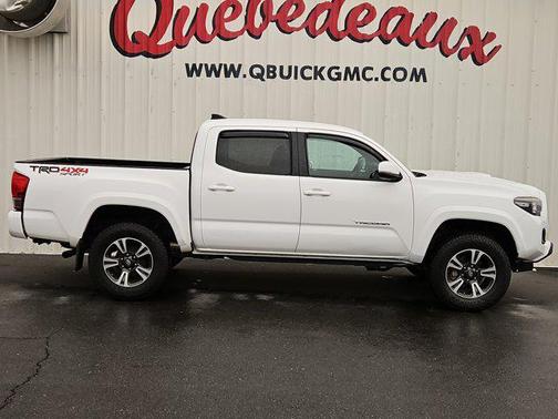 2017 Toyota Tacoma TRD Sport
