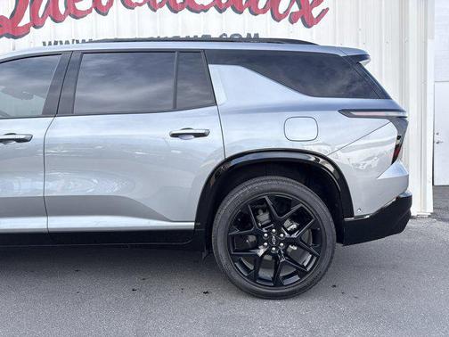 2025 Chevrolet Traverse RS