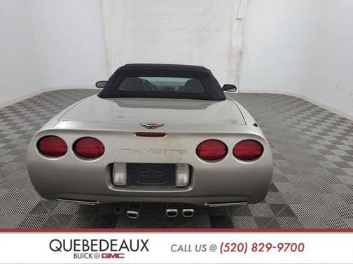 2000 Chevrolet Corvette Base