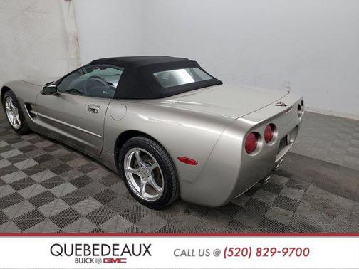 2000 Chevrolet Corvette Base