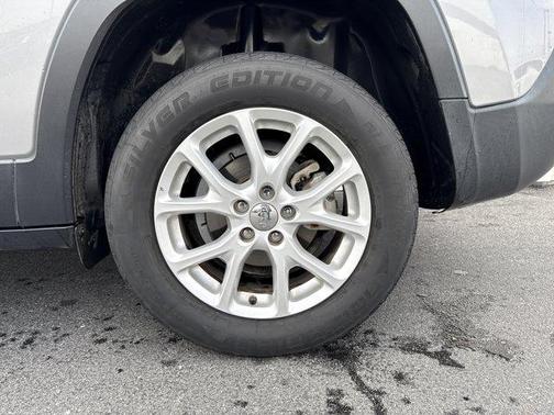 2018 Jeep Cherokee Latitude