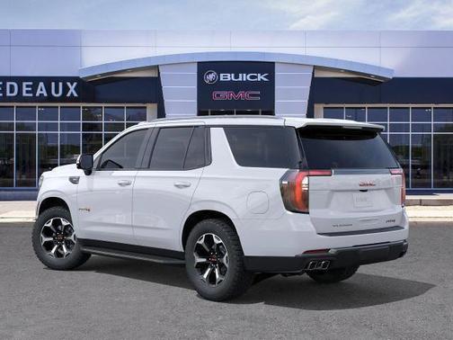 2025 GMC Yukon 4WD AT4
