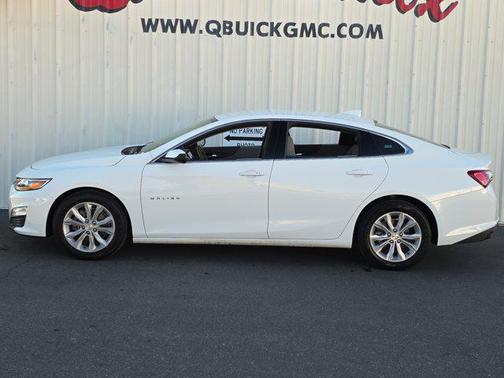 2022 Chevrolet Malibu FWD LT