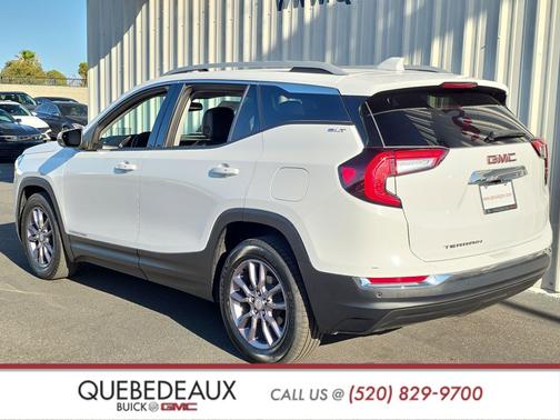 Summit White 2022 GMC Terrain SLT
