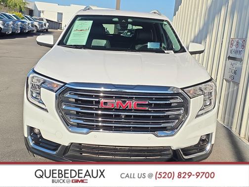 Summit White 2022 GMC Terrain SLT