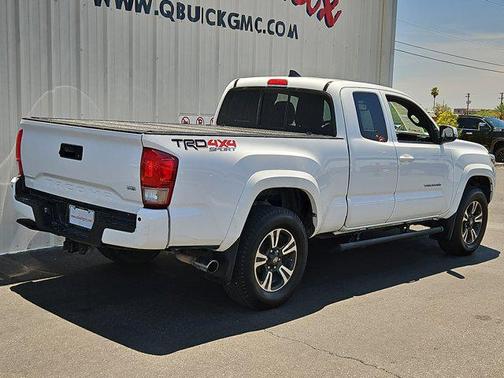 2016 Toyota Tacoma TRD Sport